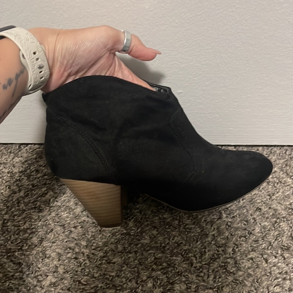 Black booties - Picture 2 of 2